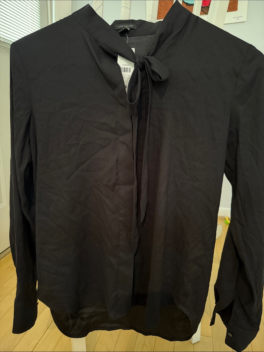 Ann Taylor Black Tie-Neck Long-Sleeve lightweight Blouse